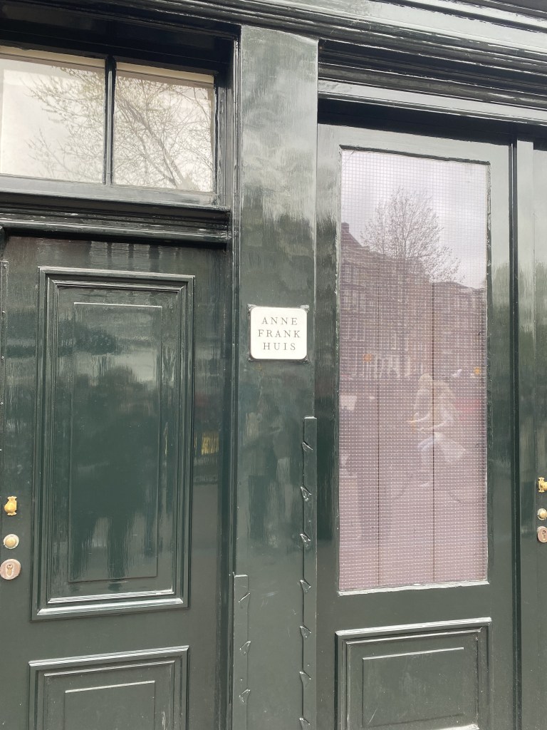 Puerta casa Ana Frank