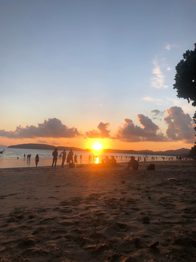 Atardecer en Ao Nang beach